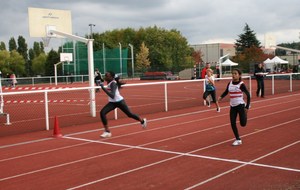 Estelle et Mathilde à la lutte sur 50 m