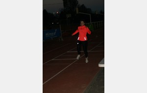 Louise au TS dans la nuit tombante