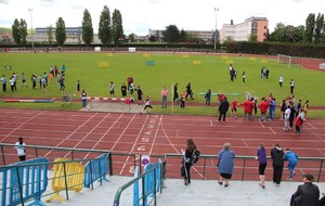 L'arrivée de Camille sur 1 000 m et les préparatifs pour les relais