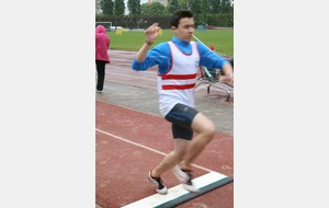 Aurélien au saut en longueur