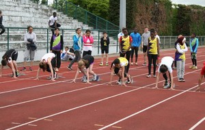 Lucie et Louise au départ de leur série