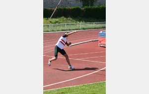 Mathilde au lancer de javelot