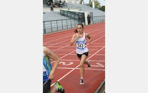 Clara à l'entame de son dernier 400 m.