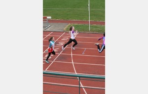 Loeiza à l'arrivée du 50 m