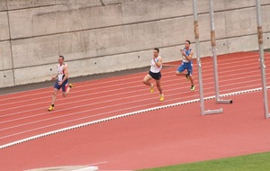 Demi-finale du 200m, David au couloir 2