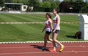 Léa et Romane très concentrée