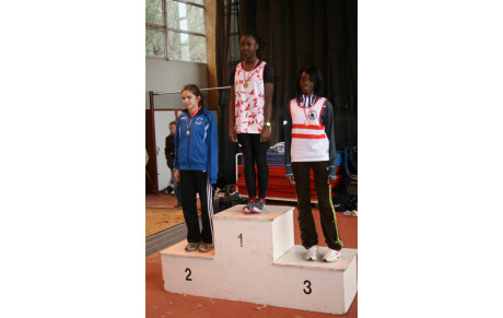 Podium pour Estelle Mendy aux finales  départementales en salle sur 50 m.