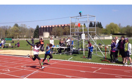 Estelle MENDY nouveau record de club sur 50 plat