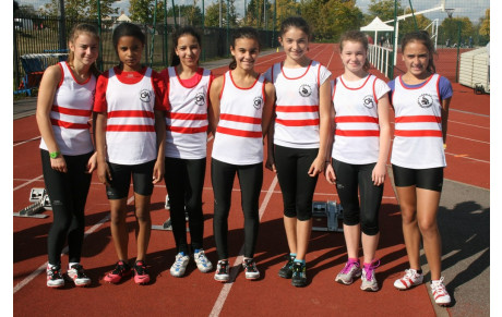 Meeting aux Mureaux (TRIATHLON) sur invitation pour  Benjamins et  Minimes F &amp; G